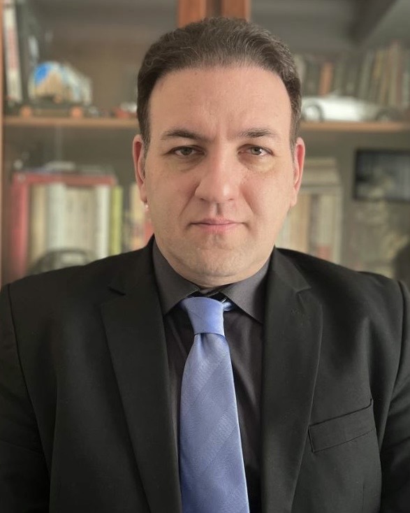 بابک صدرایی